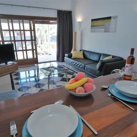 Villa Playa Blanca Sleeps 4 With Pool Playa Blanca (Lanzarote)