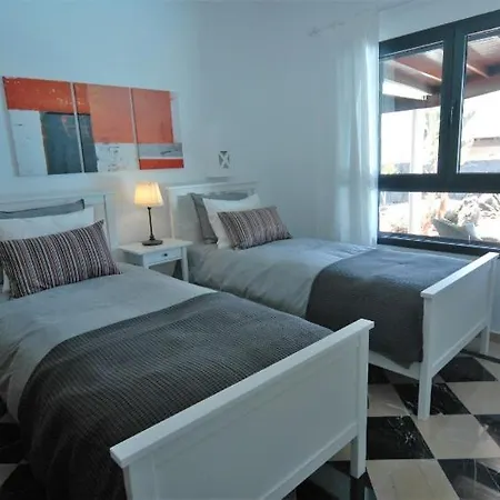 Βίλα Playa Blanca Sleeps 4 With Pool Πλάγια Μπλάνκα