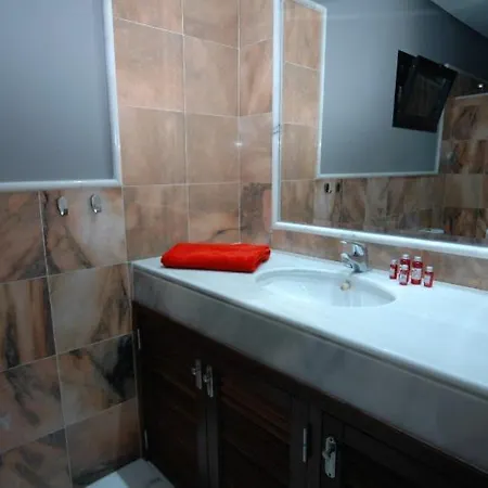 Playa Blanca Sleeps 4 With Pool Playa Blanca (Lanzarote)